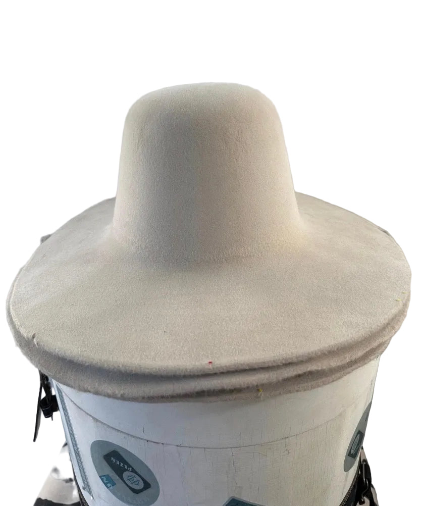 Hat Bodies 100% second quality rabbit fur felt - 220 gms - Bone