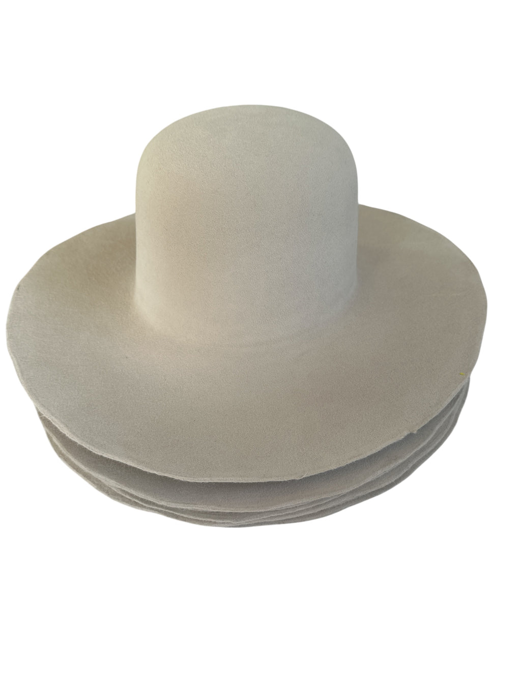 Hat Bodies 100% fur 220 gms - Silverbelly