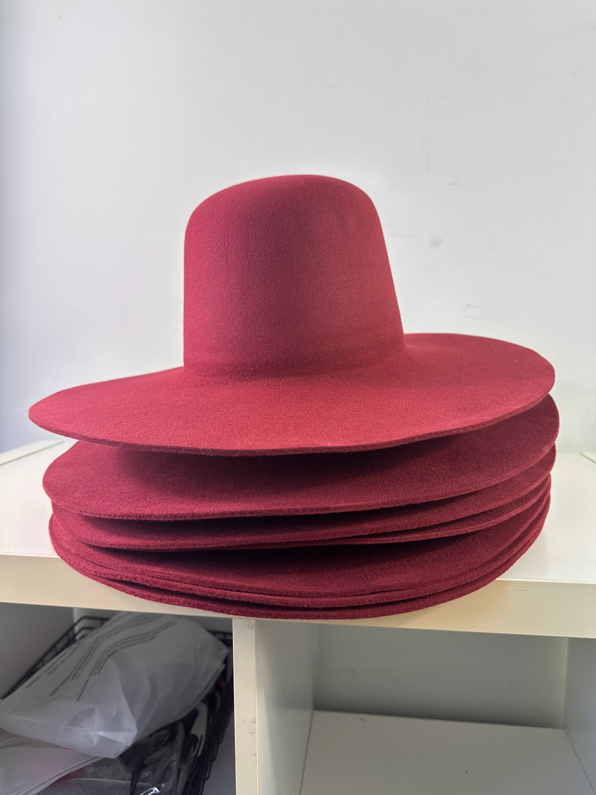 Hat Bodies 100% fur 220 gms - Rosewood - Preblocked