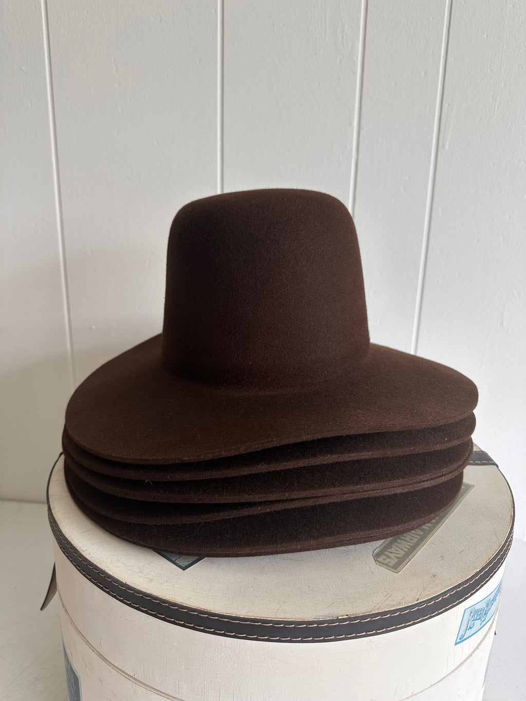 Hat Bodies 100% fur 200 gms - Preblocked- Chocolate