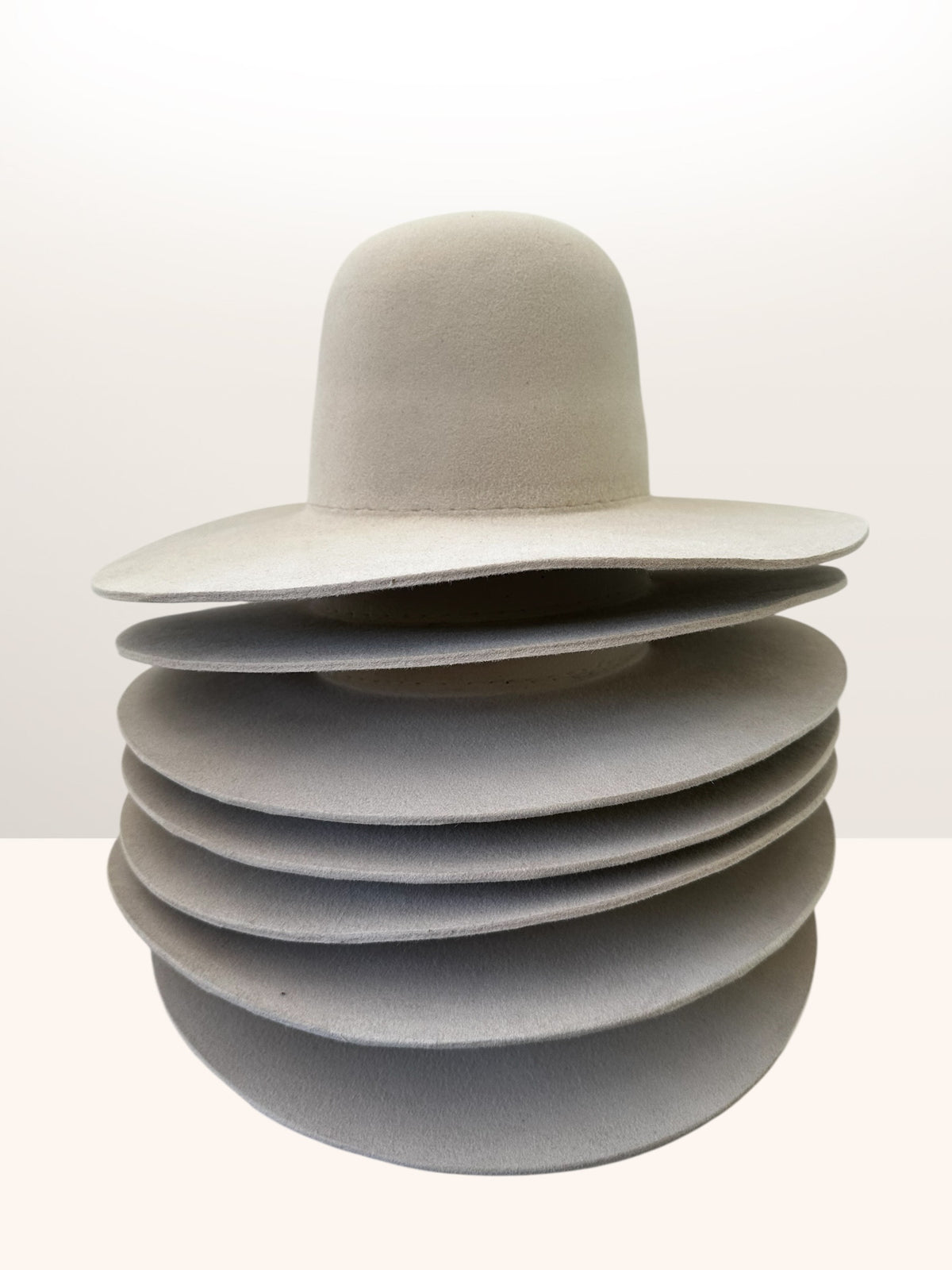 Hat Bodies with sweatband - 100% second quality fur felt - 220 gms - Bone