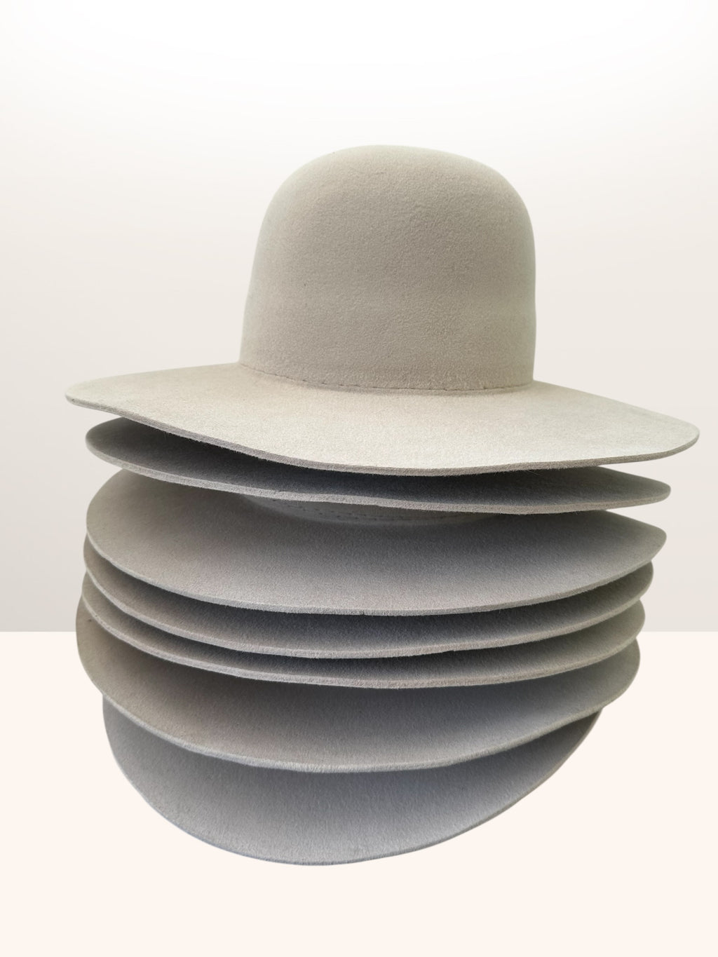 Hat Bodies with sweatband - 100% second quality fur felt - 220 gms - Bone